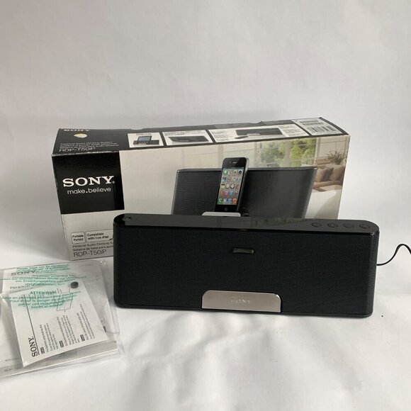 Sony RDP-T50iP Personal Audio Docking System Stereo In Box READ - Picture 1 of 7